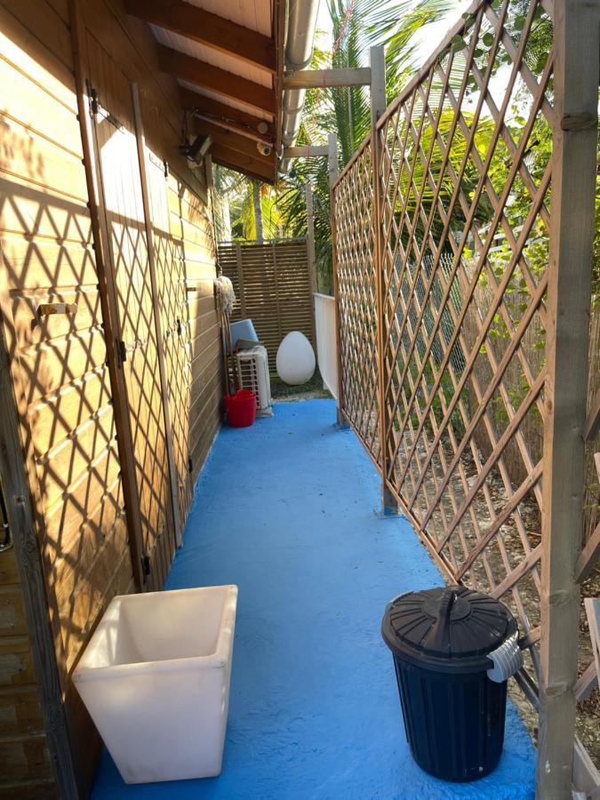 2 Bungalows Au Bord De La Plage De Montal A Moule Loues Individuellement Ou Ensemble Ле-Муль Экстерьер фото