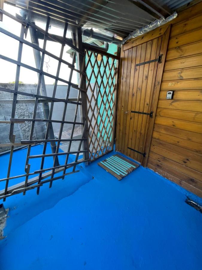 2 Bungalows Au Bord De La Plage De Montal A Moule Loues Individuellement Ou Ensemble Ле-Муль Экстерьер фото