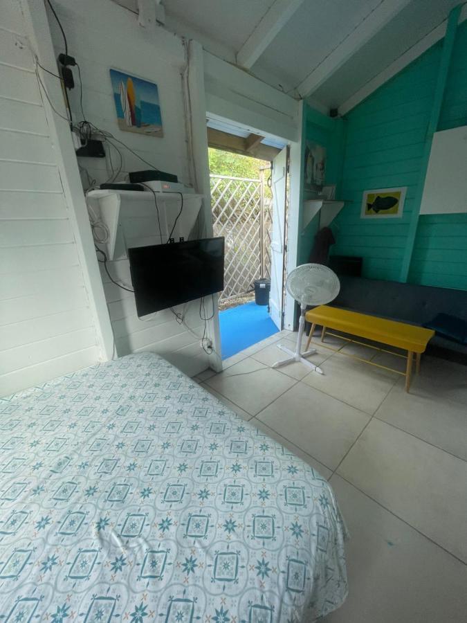 2 Bungalows Au Bord De La Plage De Montal A Moule Loues Individuellement Ou Ensemble Ле-Муль Экстерьер фото